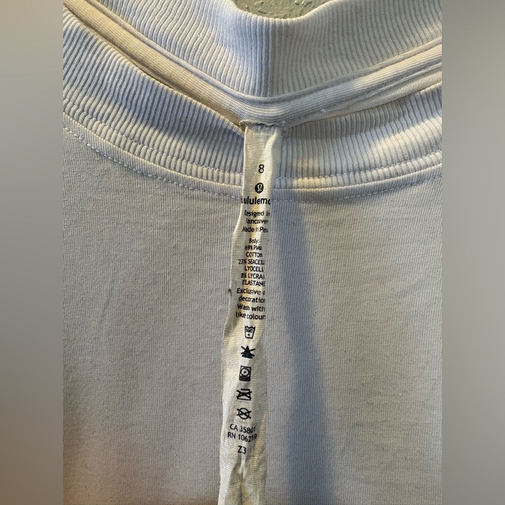 Lululemon All Yours Boyfriend Tee - Picture 5 of 5